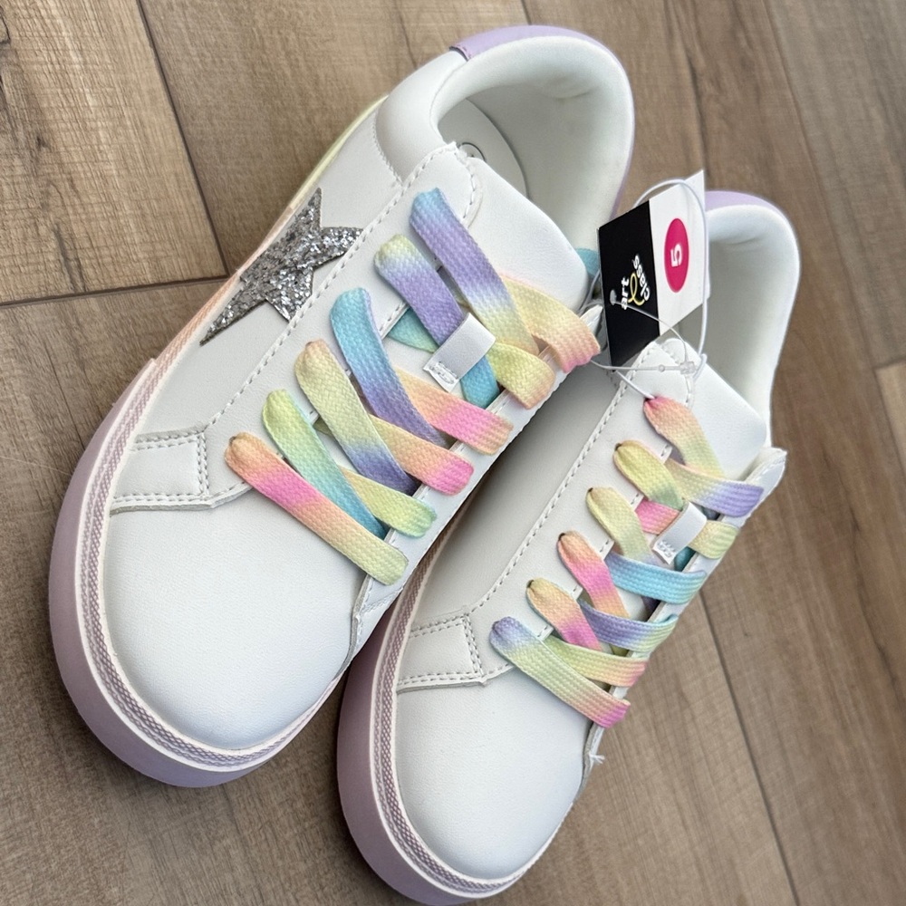 Art Class White Sneakers with Pastel Laces